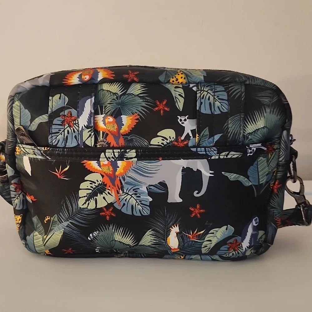 lug switch crossbody
